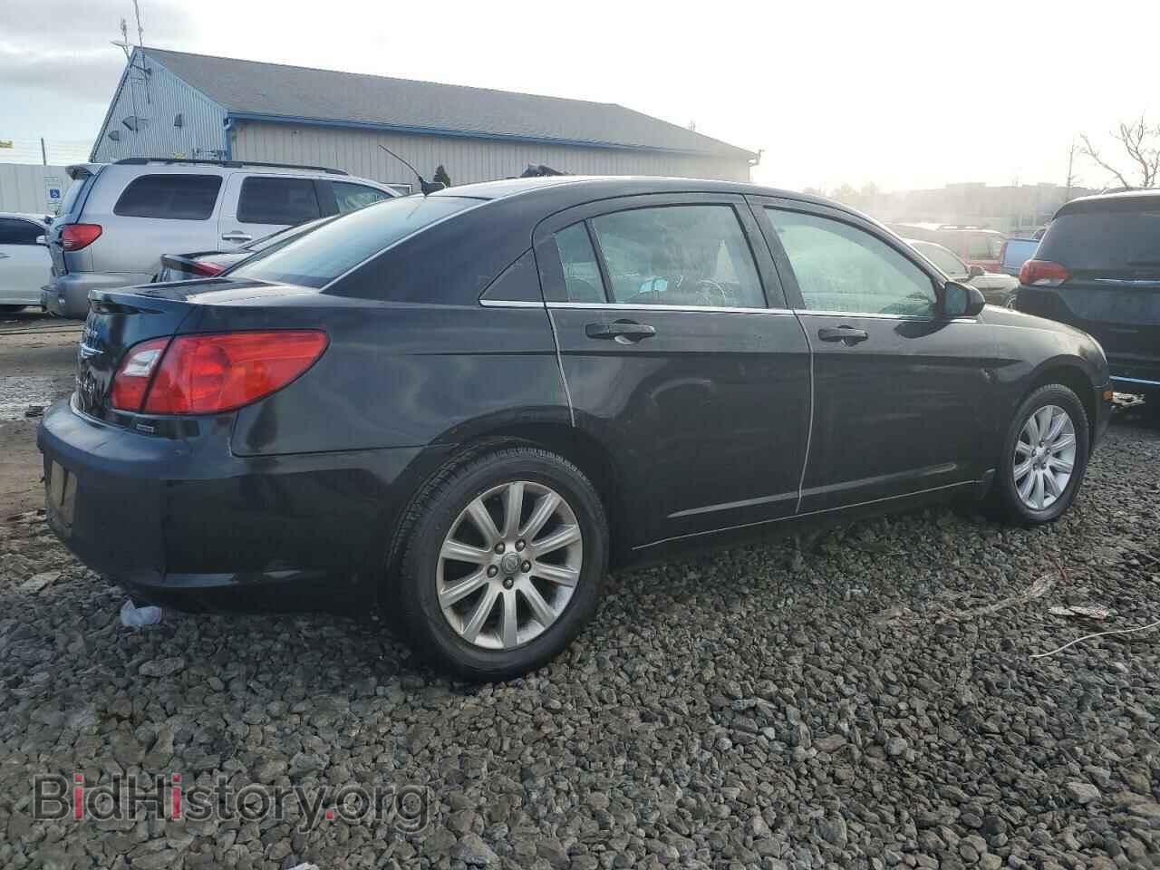 2010 CHRYSLER SEBRING - VIN: 1C3CC5FB8AN176538 - Фото 3