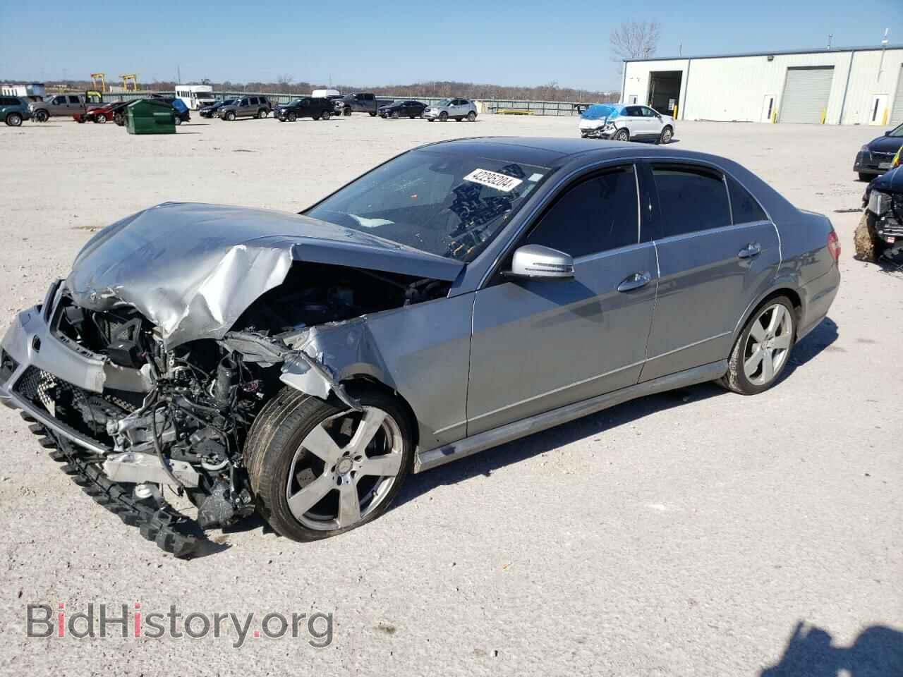 Фотография WDDHF8HB8BA431422 - MERCEDES-BENZ E-CLASS 2011