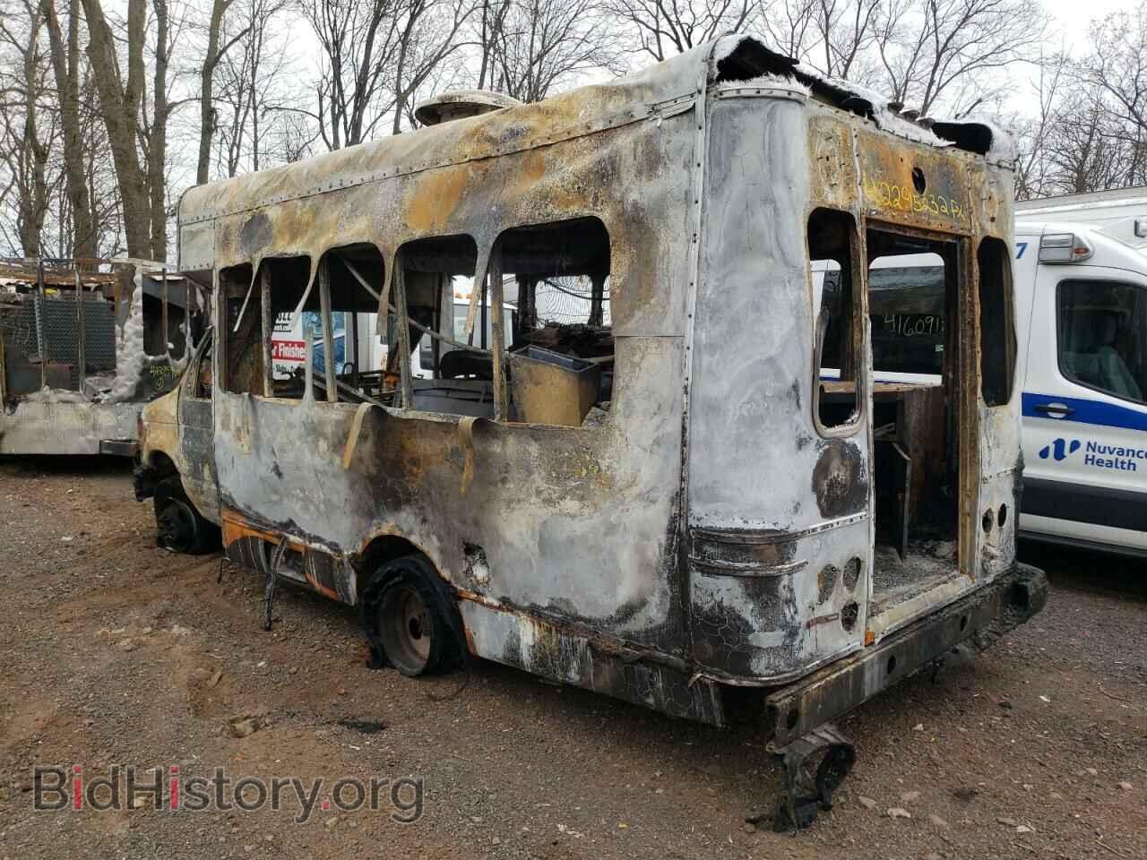 2009 FORD ECONOLINE - VIN: 1FDEE35LX9DA76113 - Photo 3