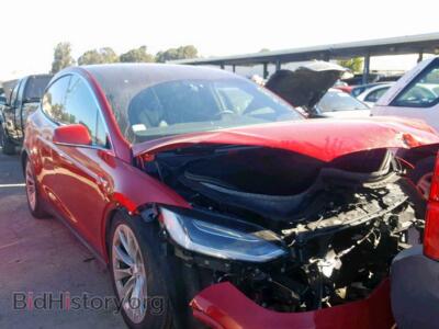 2017 Tesla MODEL X, красный — VIN 5YJXCBE28HF045647, Copart