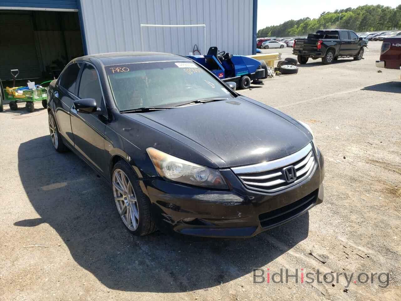 Photo 1HGCP3F86CA025685 - HONDA ACCORD 2012