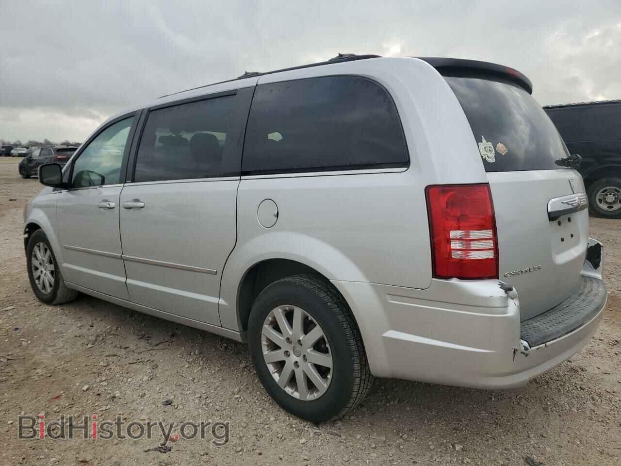 2010 CHRYSLER MINIVAN - VIN: 2A4RR5D16AR169907 - Фото 2