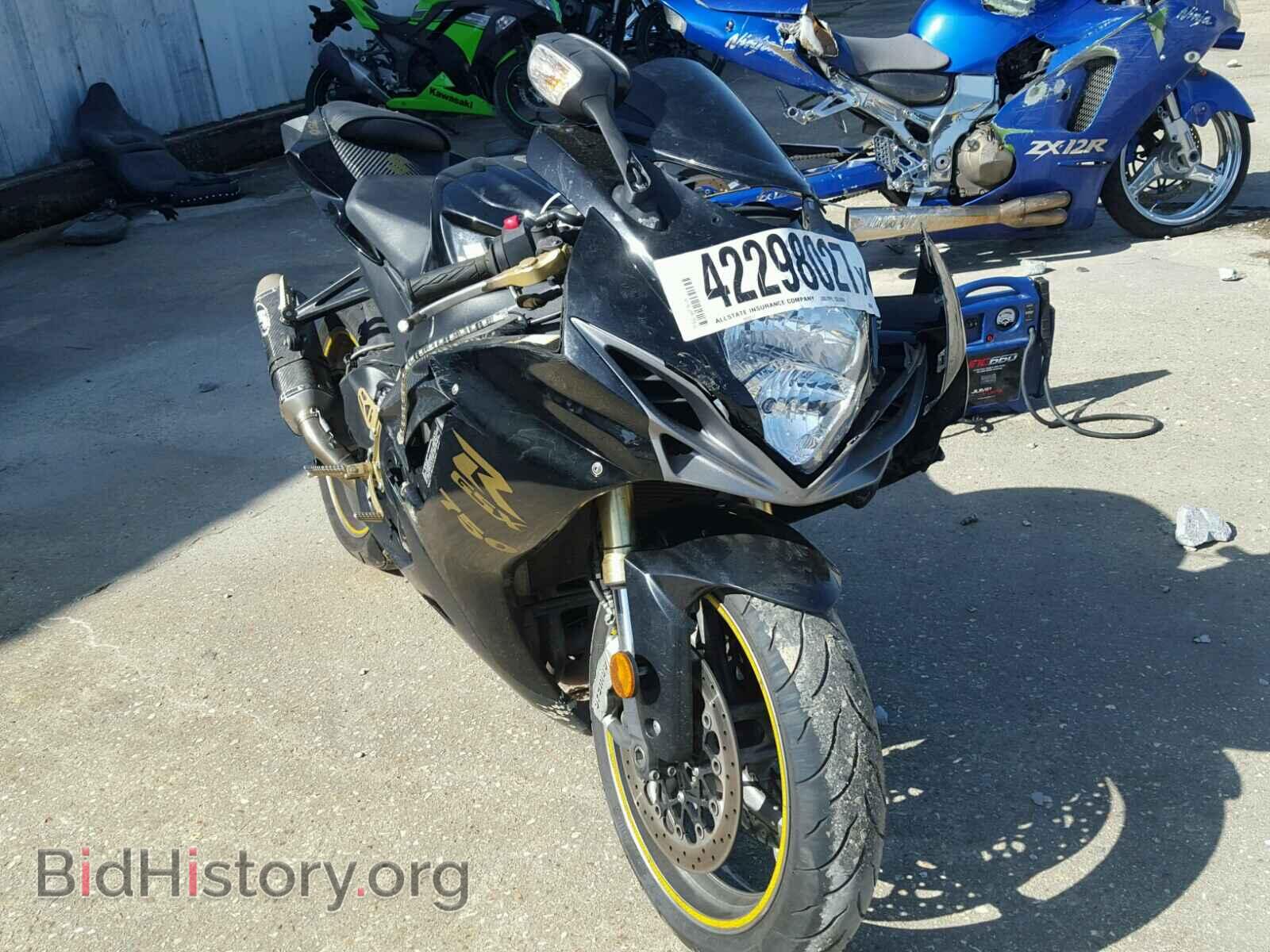 Фотография JS1GR7MA1B2102943 - SUZUKI GSX750 2011