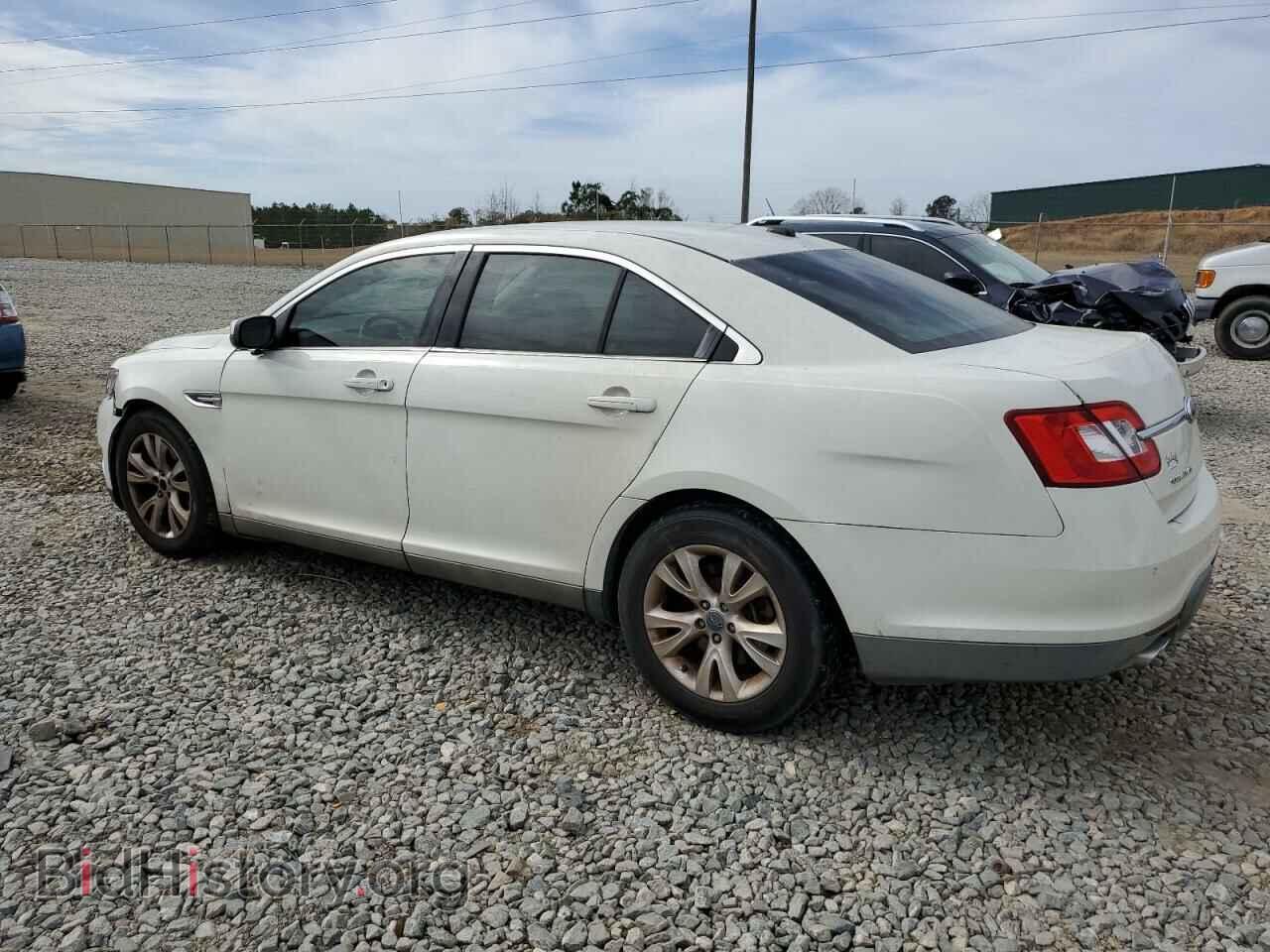2010 FORD TAURUS - VIN: 1FAHP2EW7AG168224 - Фото 2