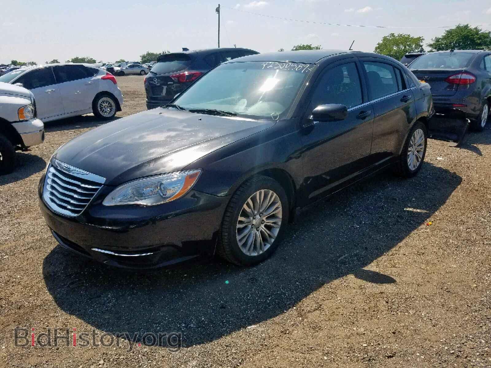 2012 CHRYSLER 200 - VIN: 1C3CCBAB1CN256918 - Photo 2