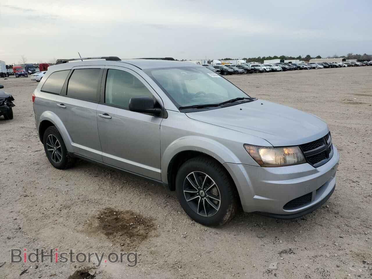 2018 DODGE JOURNEY - VIN: 3C4PDCAB3JT352756 - Фото 4