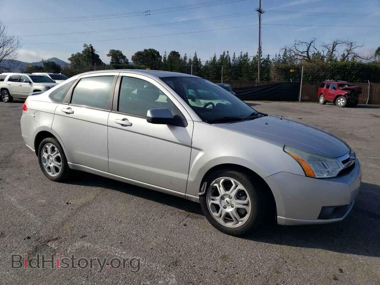2009 FORD FOCUS - VIN: 1FAHP36NX9W197259 - Фото 4