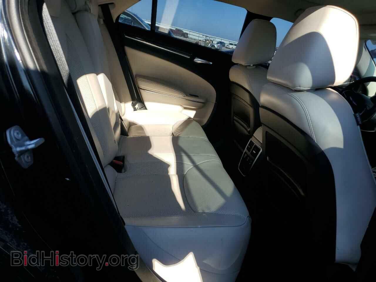 2016 CHRYSLER 300 - VIN: 2C3CCAKG6GH334659 - Фото 10