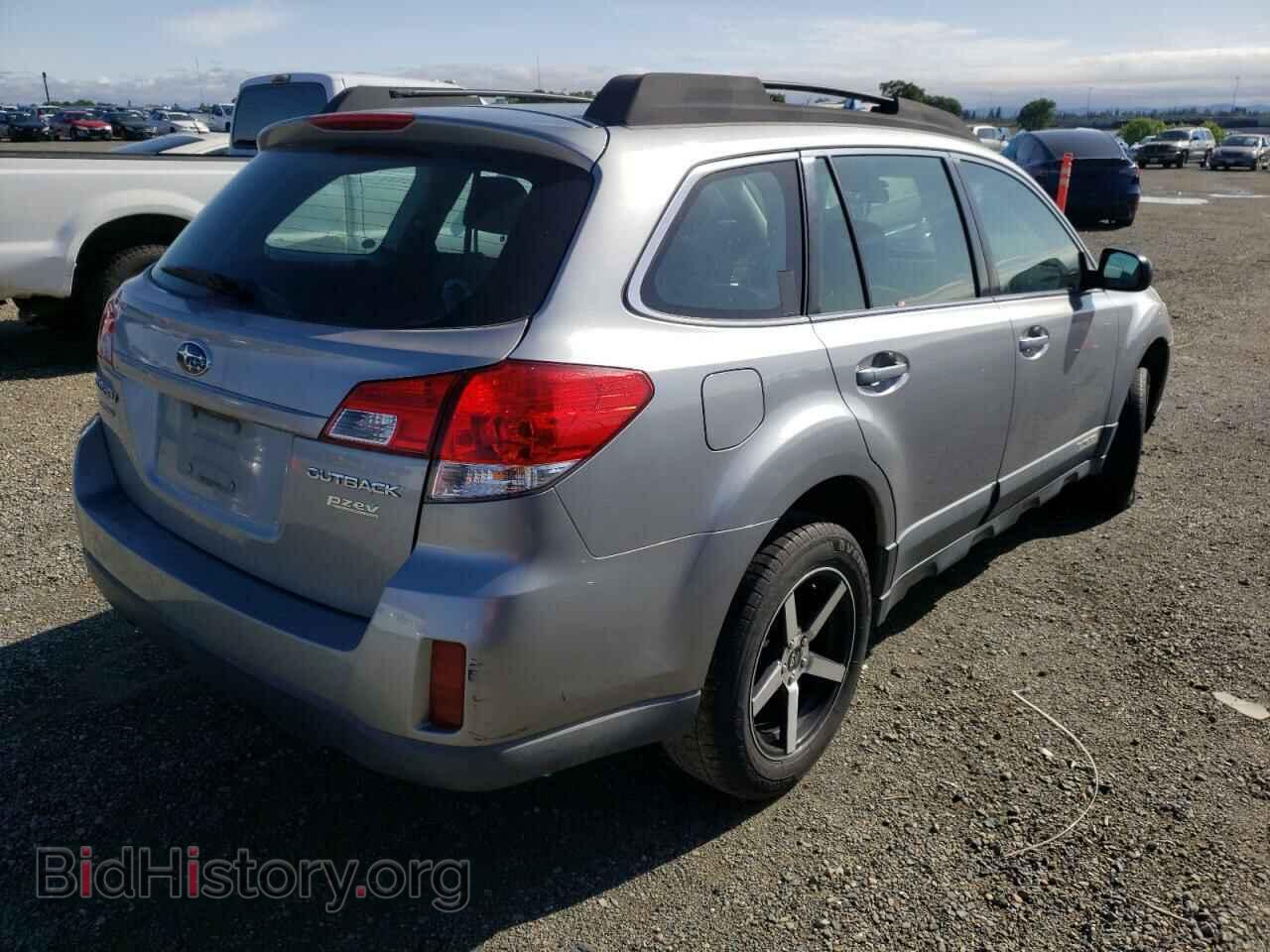 2011 SUBARU OUTBACK - VIN: 4S4BRBAC2B1407751 - Photo 4