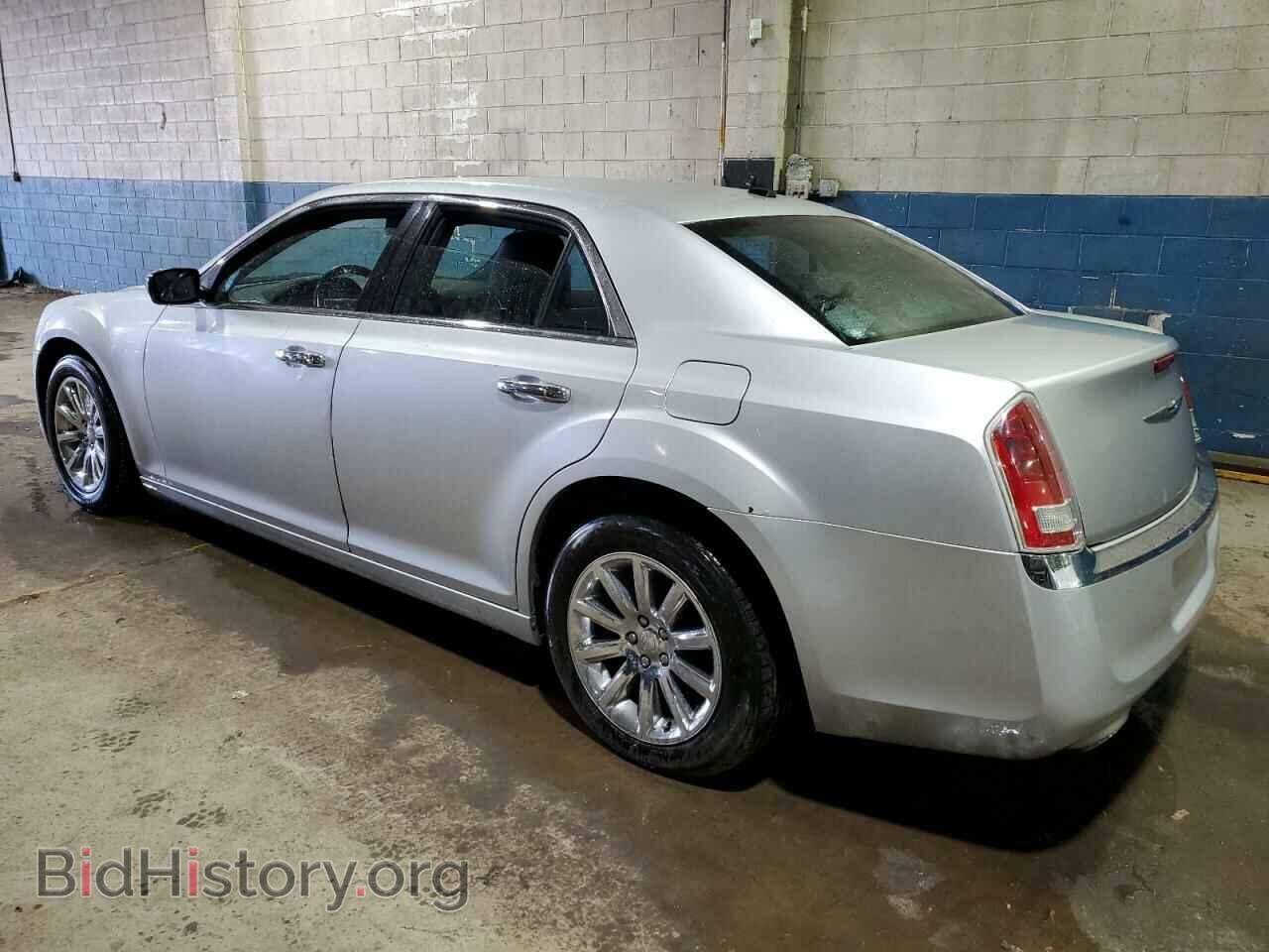 2012 CHRYSLER 300 - VIN: 2C3CCACG0CH199431 - Фото 2