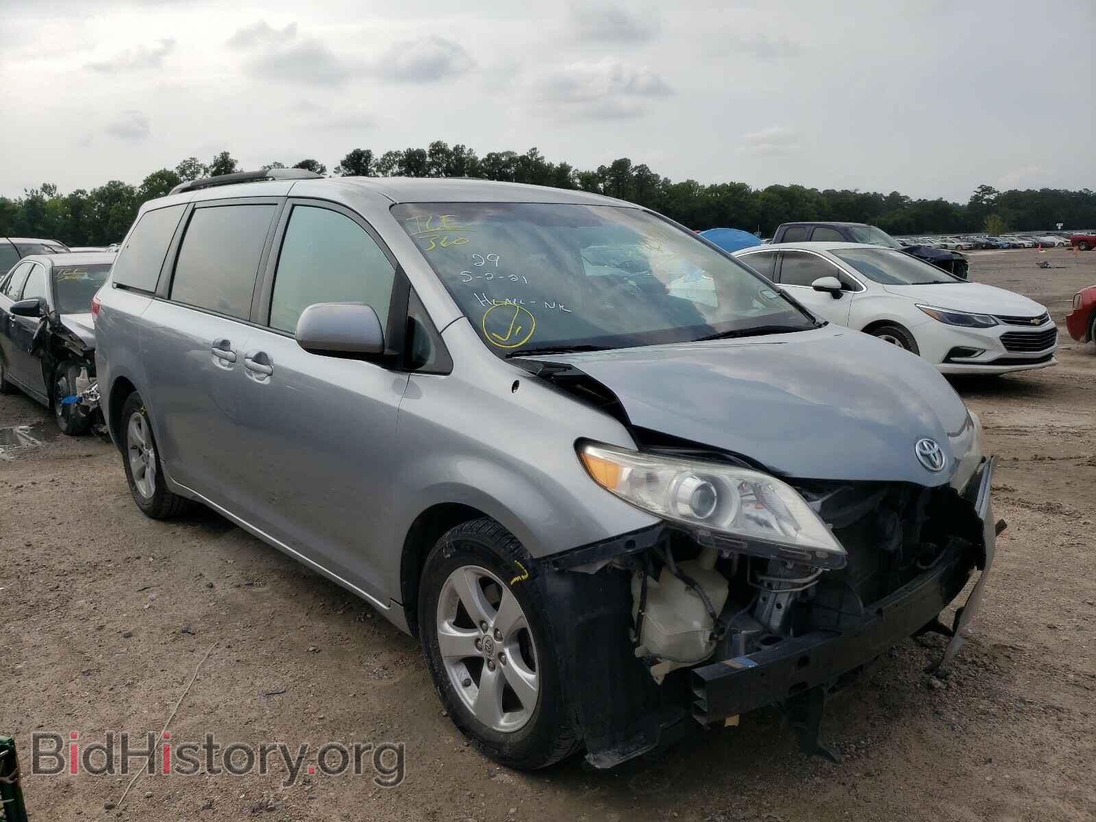 Фотография 5TDKK3DC7BS067462 - TOYOTA SIENNA 2011
