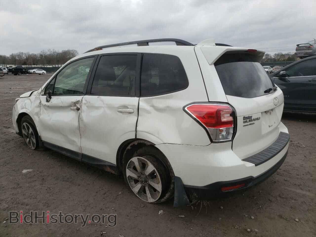 2017 SUBARU FORESTER - VIN: JF2SJAEC8HH536160 - Фото 2