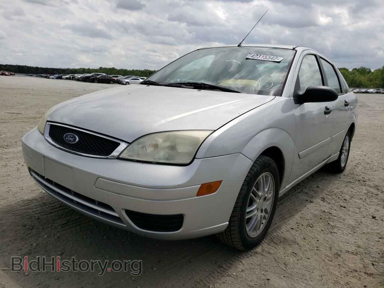 2007 FORD FOCUS - VIN: 1FAFP34N67W235688 - Фото 2