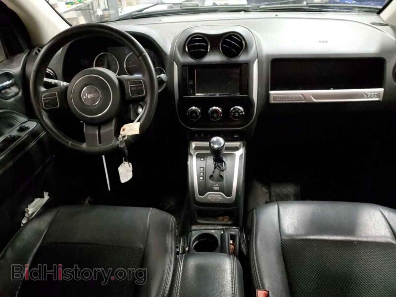 2014 Jeep COMPASS (VIN 1C4NJDEB0ED816615) — photo 8 of 13