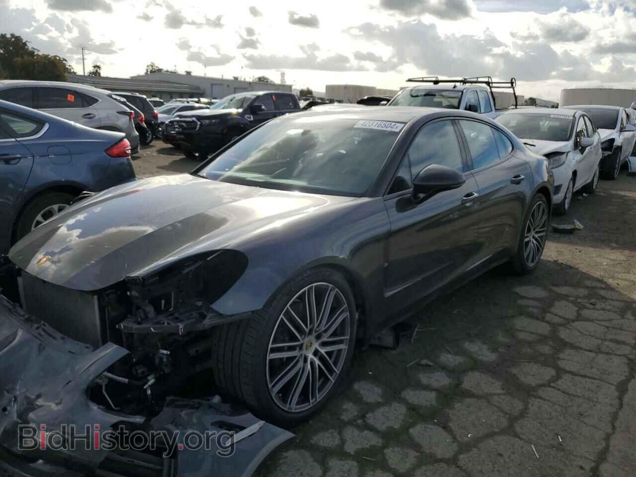 Фотография WP0AA2A78JL111128 - PORSCHE PANAMERA 2018