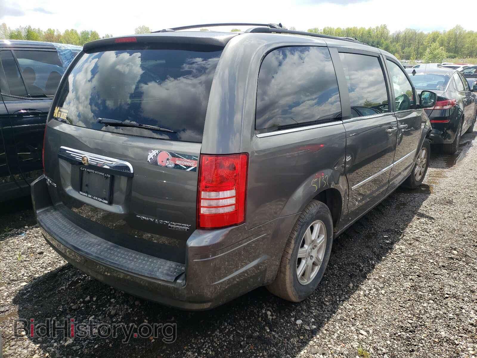 2010 CHRYSLER MINIVAN - VIN: 2A4RR8DX3AR394971 - Фото 4