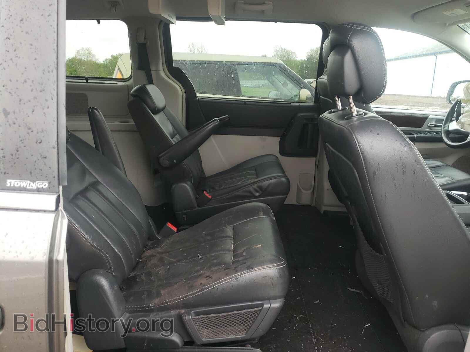 2010 CHRYSLER MINIVAN - VIN: 2A4RR8DX3AR394971 - Фото 6