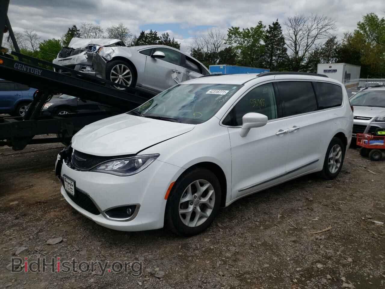 2017 CHRYSLER PACIFICA - VIN: 2C4RC1BG9HR826894 - Фото 2