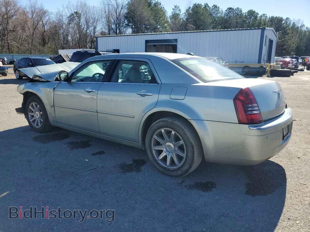 2006 CHRYSLER 300 - VIN: 2C3LA63H86H211907 - Фото 2