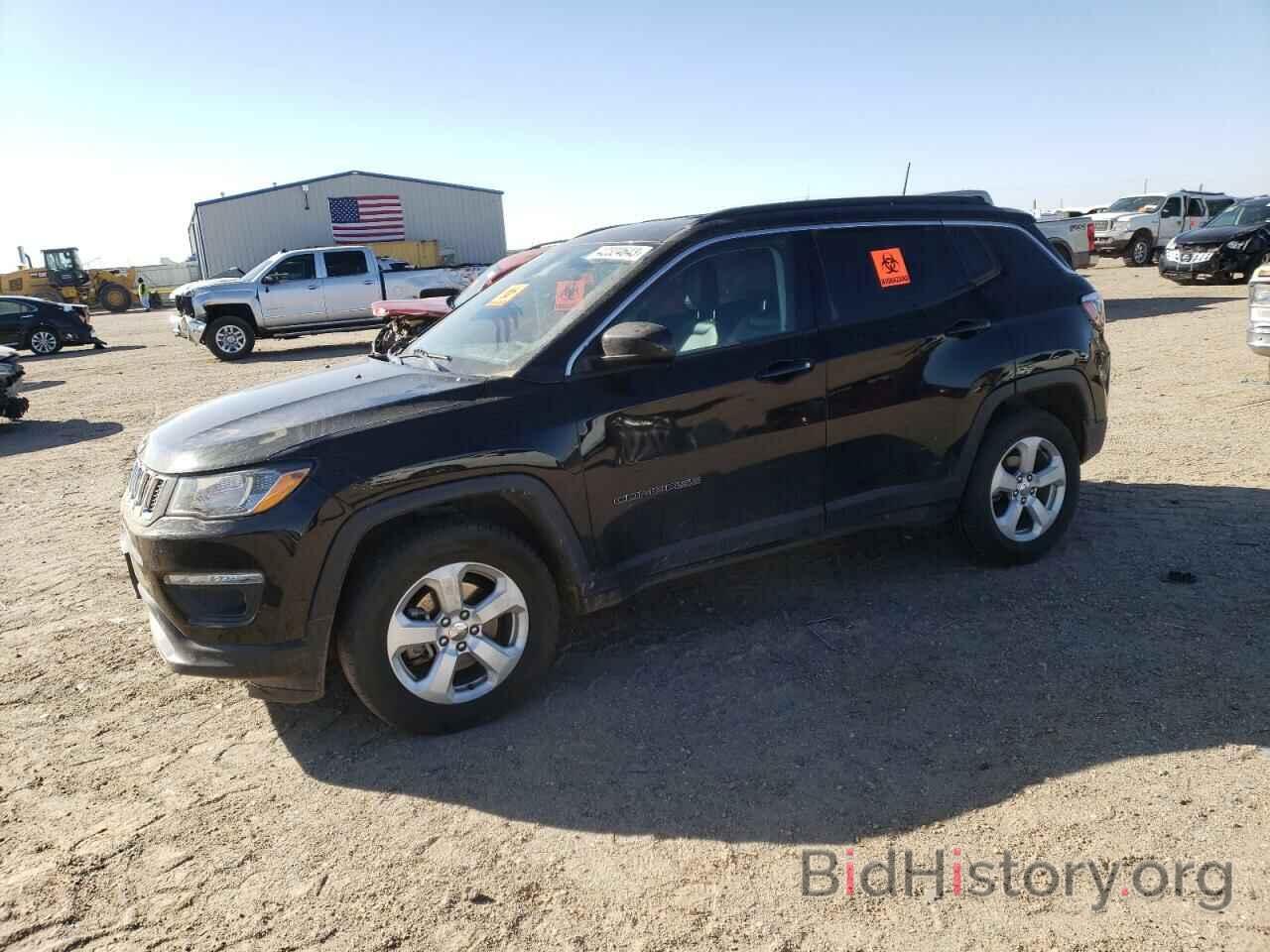 Photo 3C4NJDBB8HT665798 - JEEP COMPASS 2017