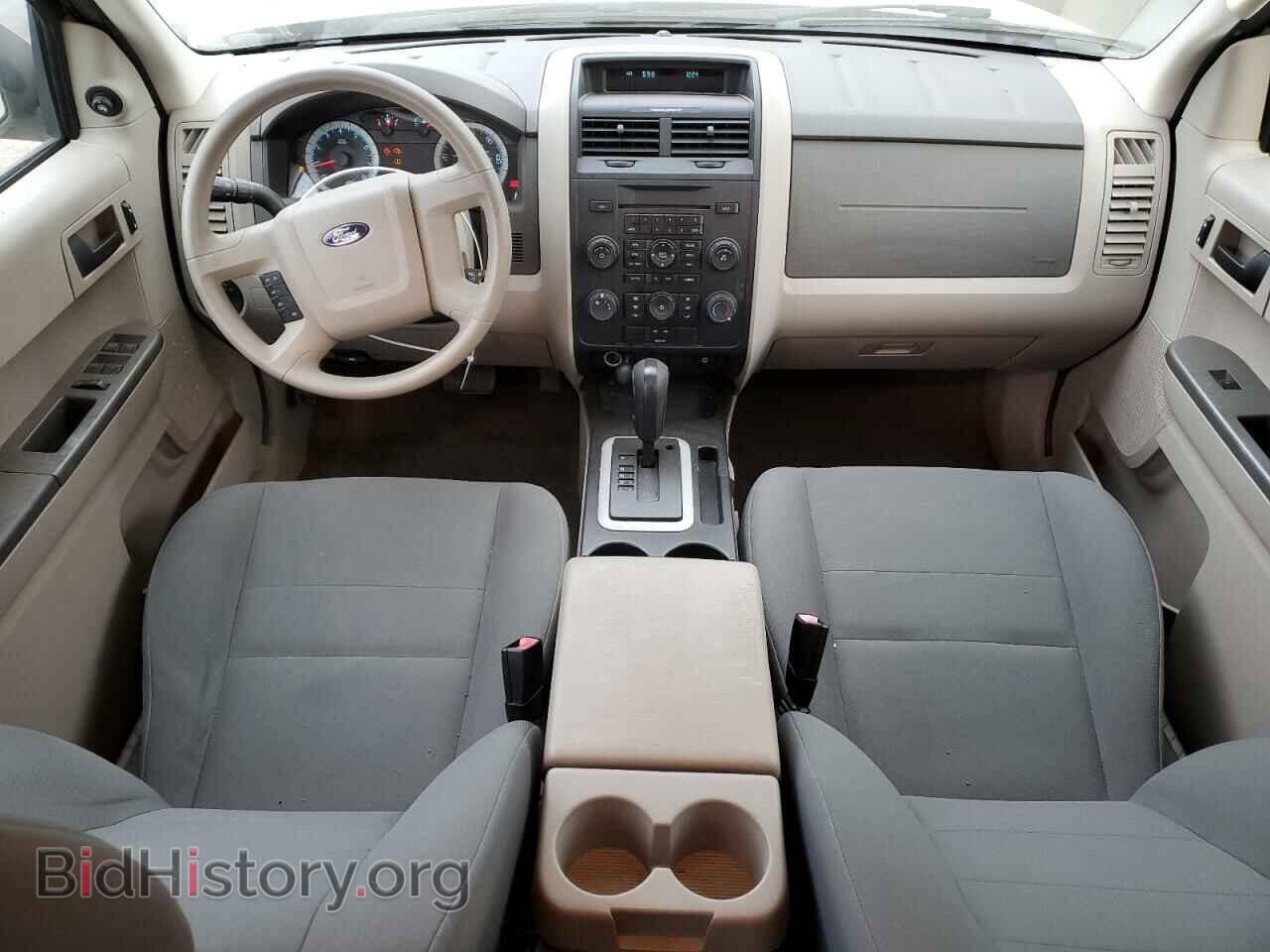 2010 FORD ESCAPE - VIN: 1FMCU0C73AKB18927 - Фото 8