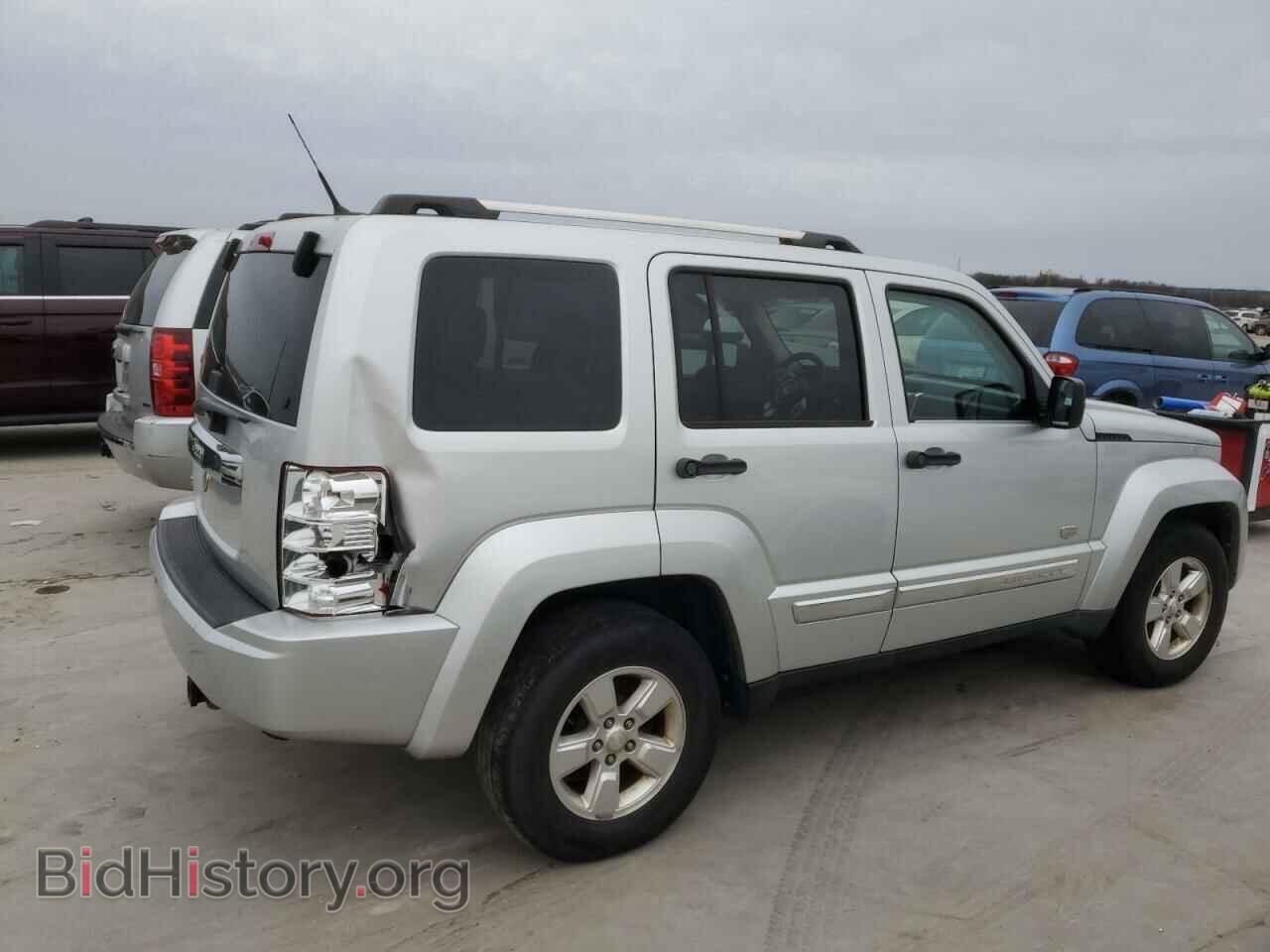 2011 JEEP LIBERTY - VIN: 1J4PN2GK1BW558081 - Фото 3