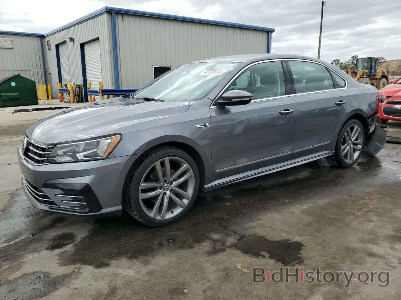 Photo 1VWDT7A3XHC004039 - VOLKSWAGEN PASSAT 2017