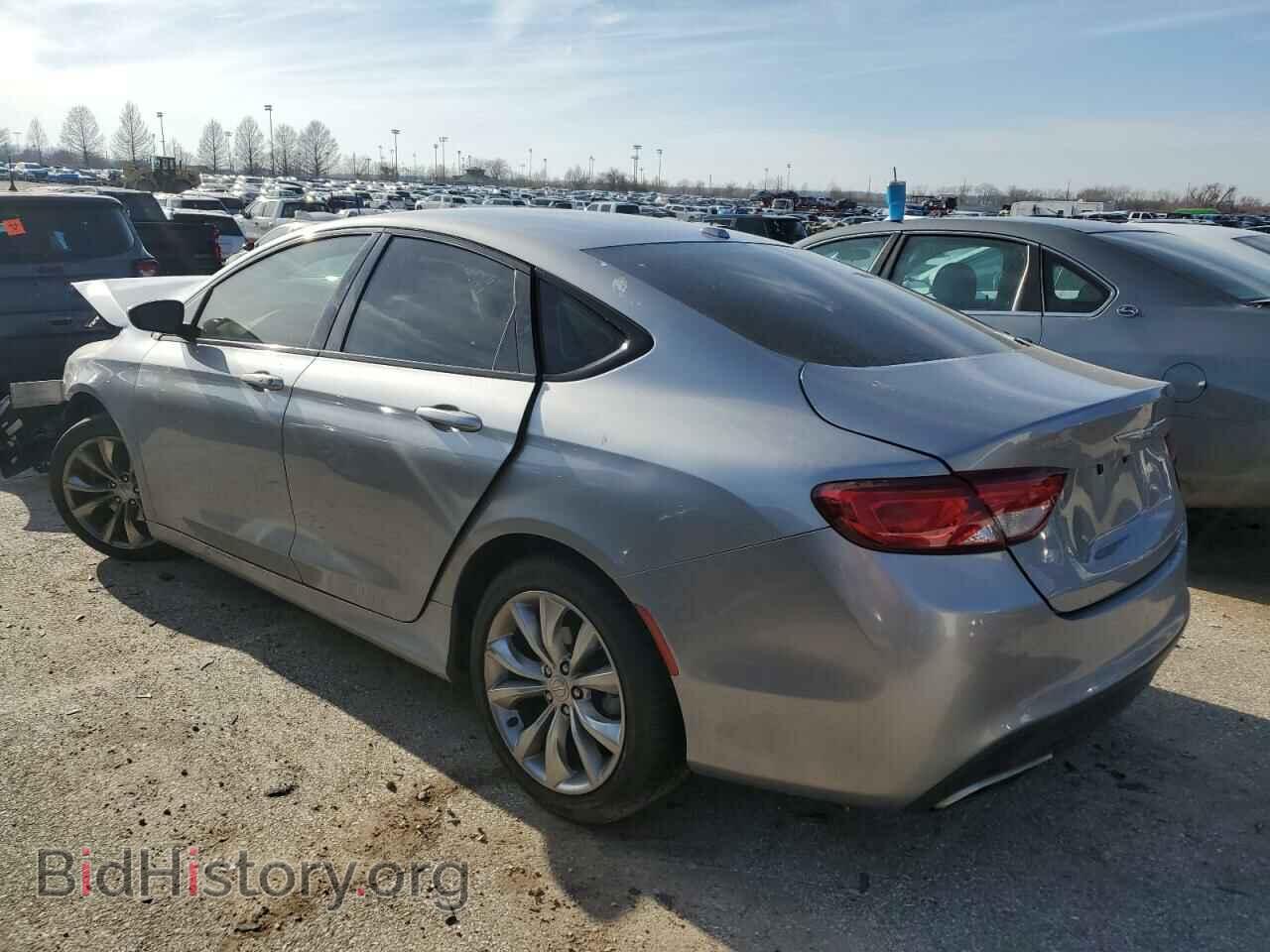 2016 CHRYSLER 200 - VIN: 1C3CCCBB6GN138440 - Фото 2