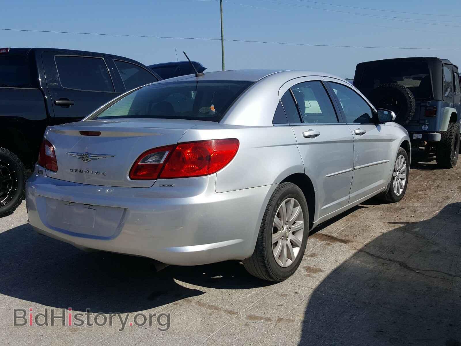 2010 CHRYSLER SEBRING - VIN: 1C3CC5FD6AN194442 - Фото 4