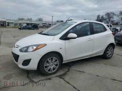 2014 Mazda 2 Sport, белый — VIN JM1DE1KZ0E0186067, Copart
