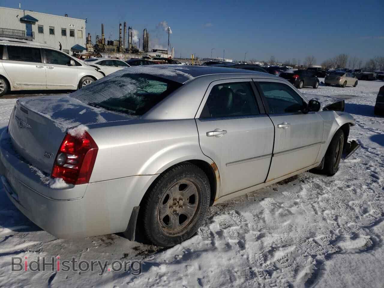 2009 CHRYSLER 300 - VIN: 2C3KA53V09H642371 - Фото 3