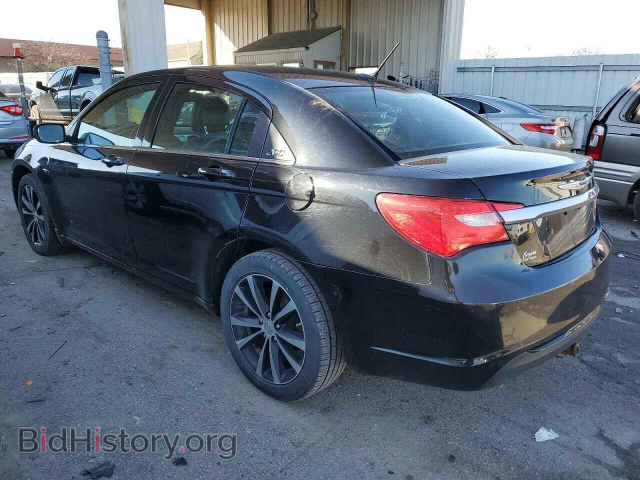 2011 CHRYSLER 200 - VIN: 1C3BC8FG1BN567718 - Фото 2