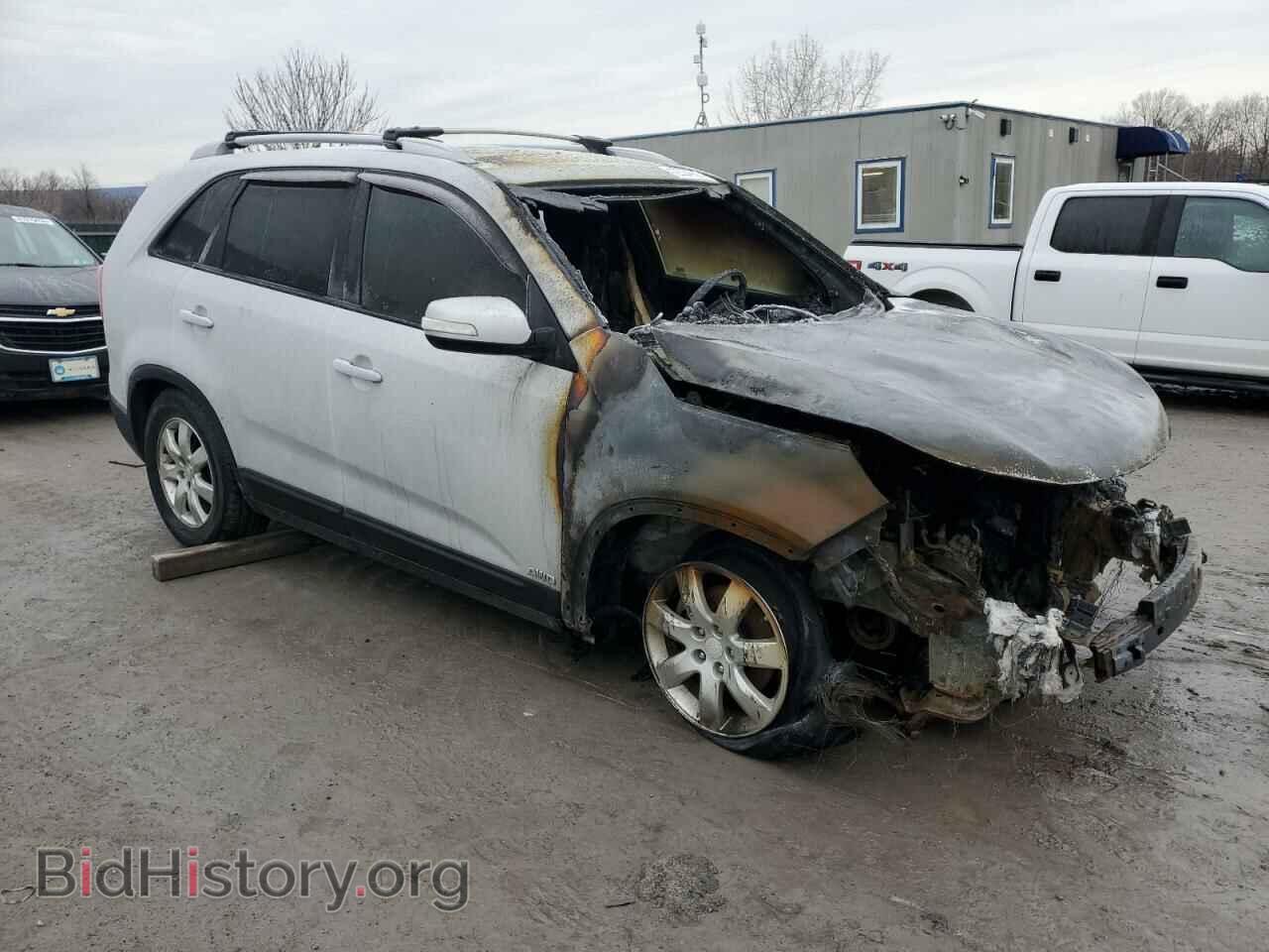 2012 KIA SORENTO - VIN: 5XYKTDA69CG202425 - Фото 4