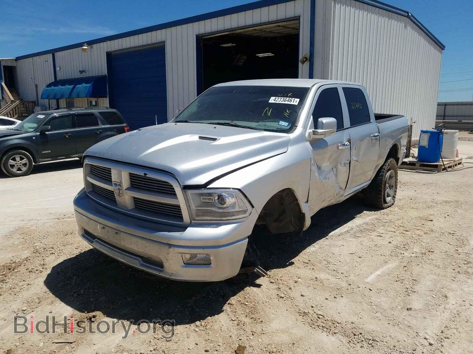 2011 DODGE RAM 1500 - VIN: 1D7RB1CT3BS713338 - Фото 2