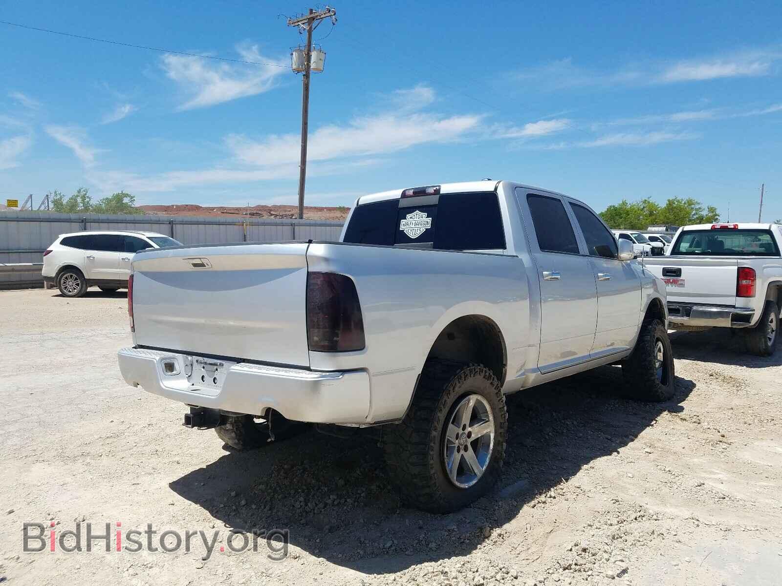 2011 DODGE RAM 1500 - VIN: 1D7RB1CT3BS713338 - Фото 4