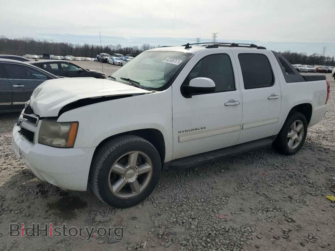 Photo 3GNMCEE01BG206996 - CHEVROLET AVALANCHE 2011