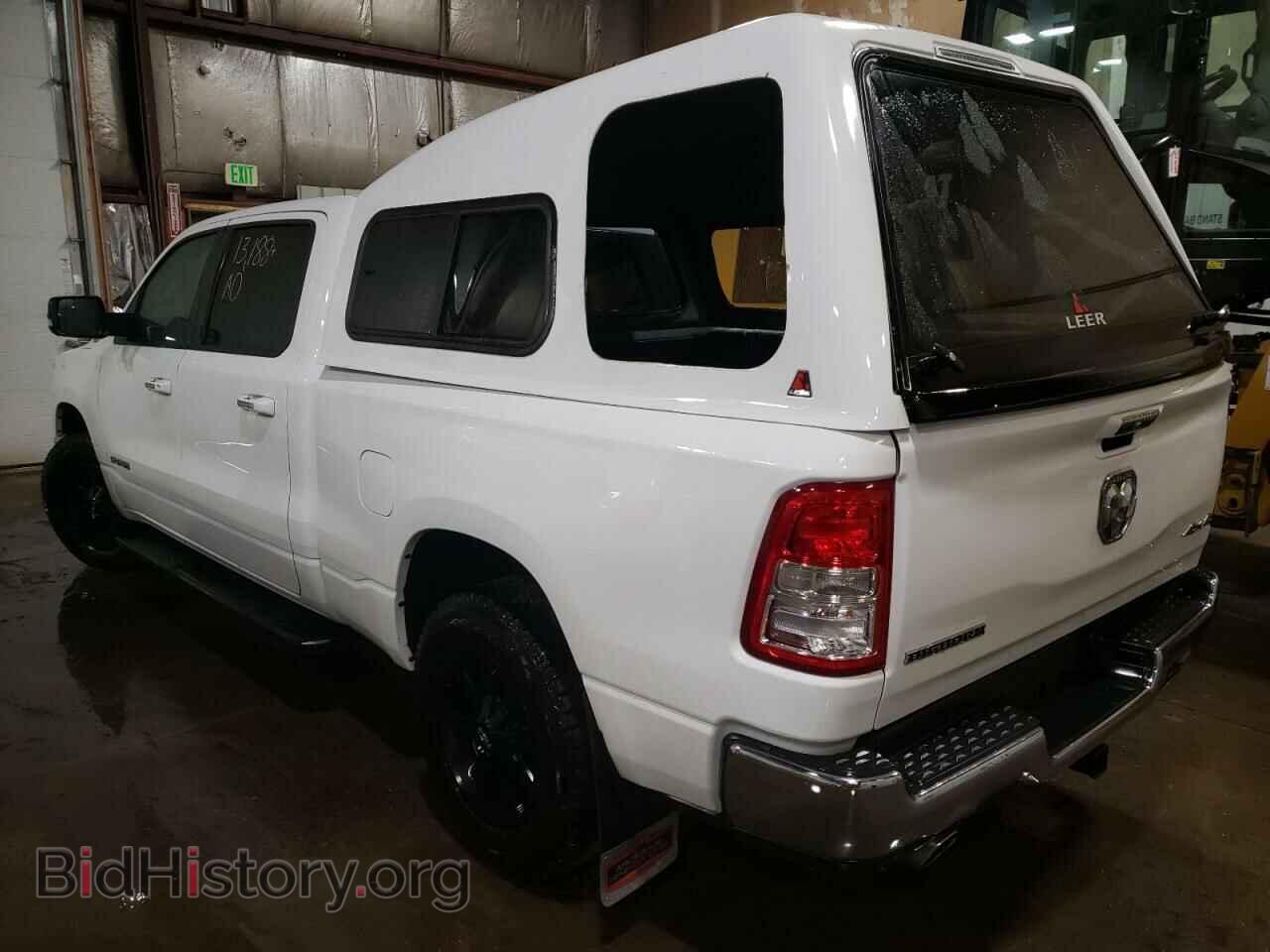 2020 RAM 1500 - VIN: 1C6SRFMT8LN331557 - Фото 3