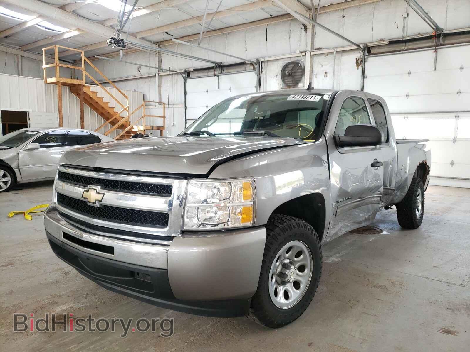 2009 CHEVROLET SILVERADO - VIN: 2GCEC19C491120109 - Фото 2