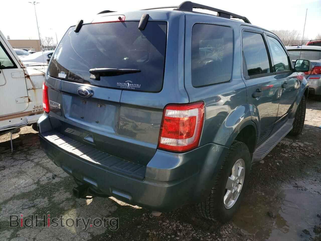 2011 FORD ESCAPE - VIN: 1FMCU0D71BKA07826 - Фото 3