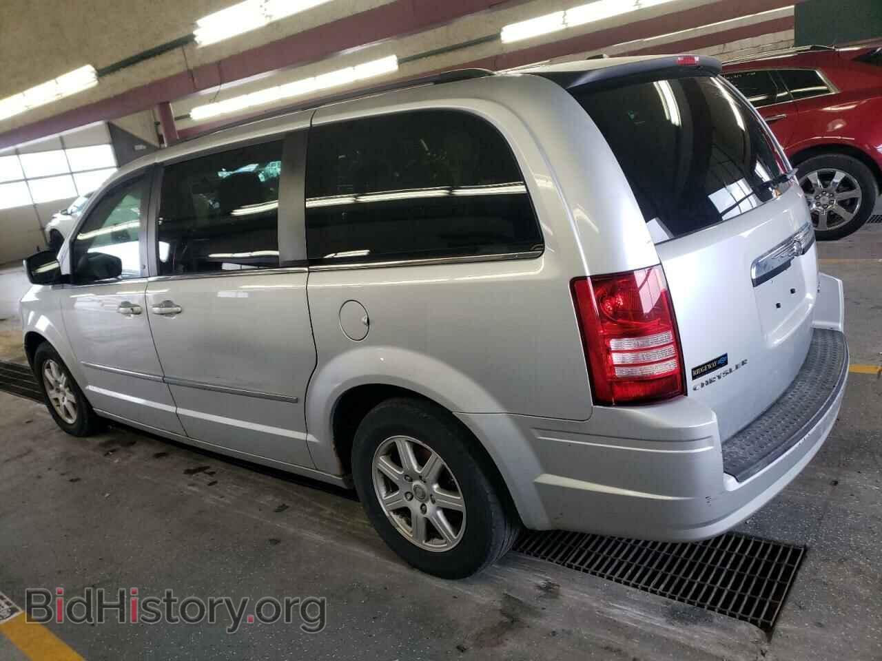 2010 CHRYSLER MINIVAN - VIN: 2A4RR5D17AR421227 - Фото 2
