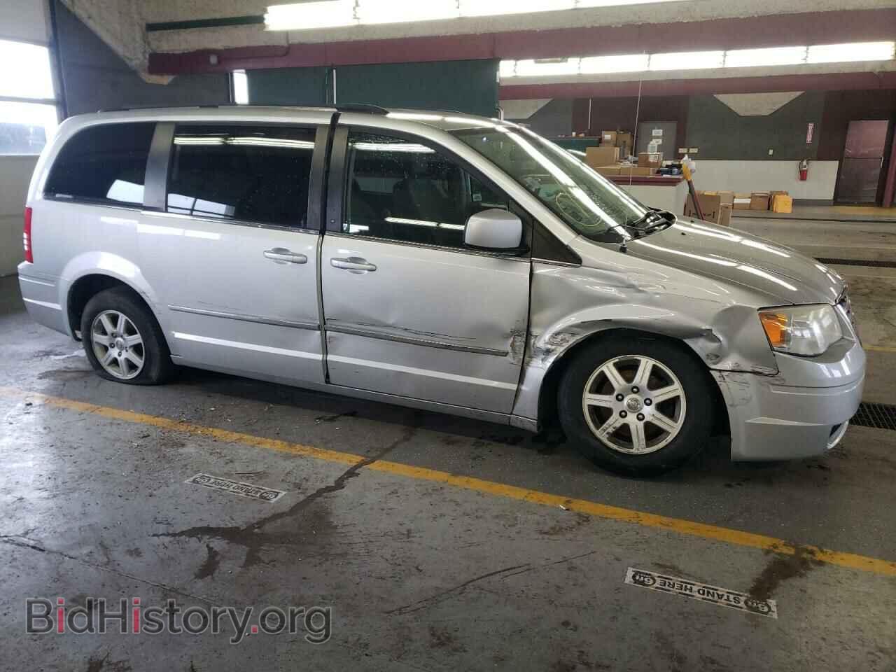 2010 CHRYSLER MINIVAN - VIN: 2A4RR5D17AR421227 - Фото 4