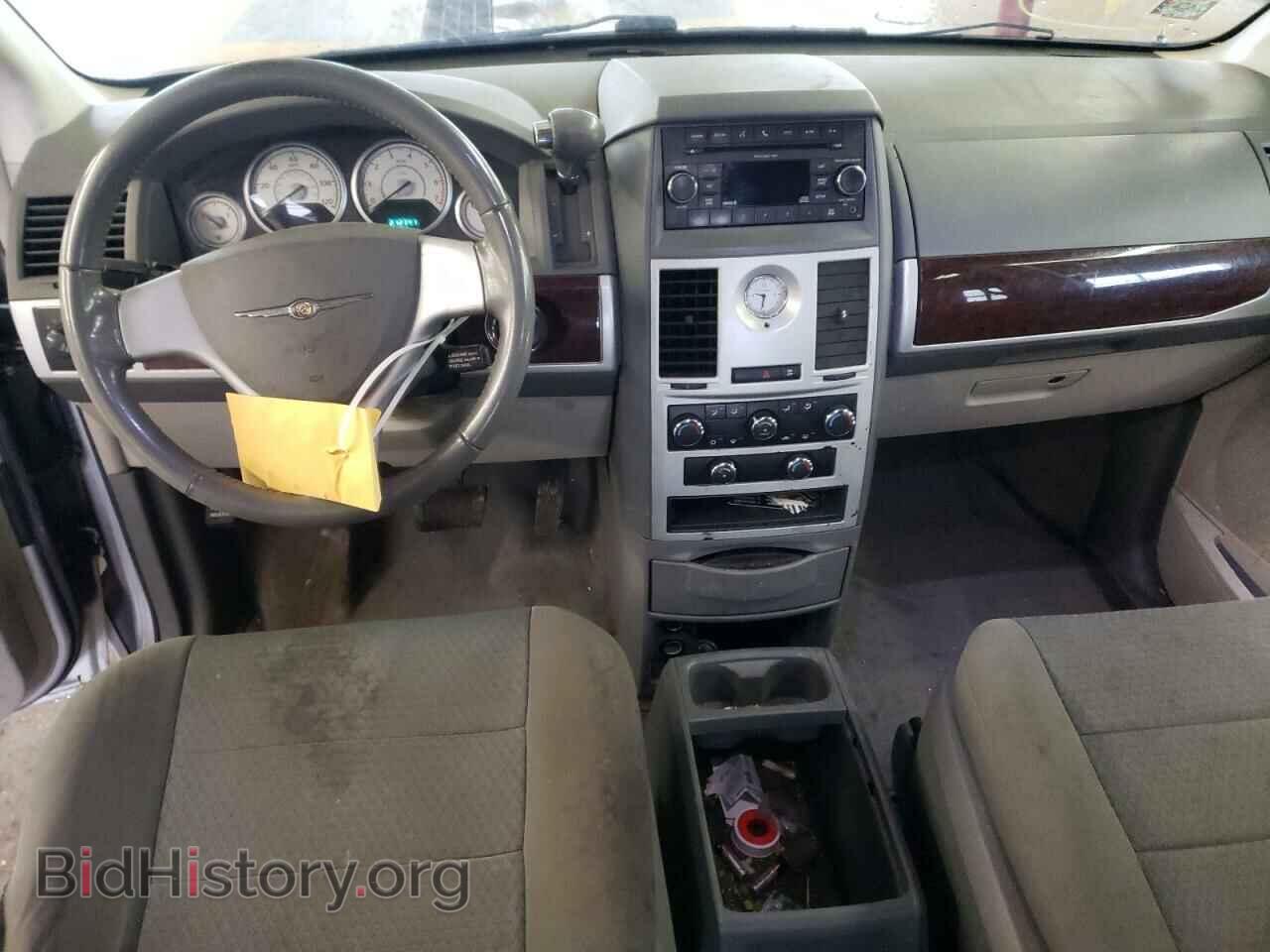 2010 CHRYSLER MINIVAN - VIN: 2A4RR5D17AR421227 - Фото 8
