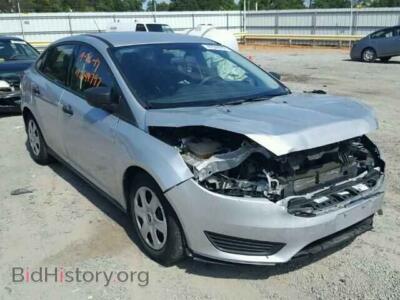 2015 Ford FOCUS, серебристый — VIN 1FADP3E26FL273675, Copart