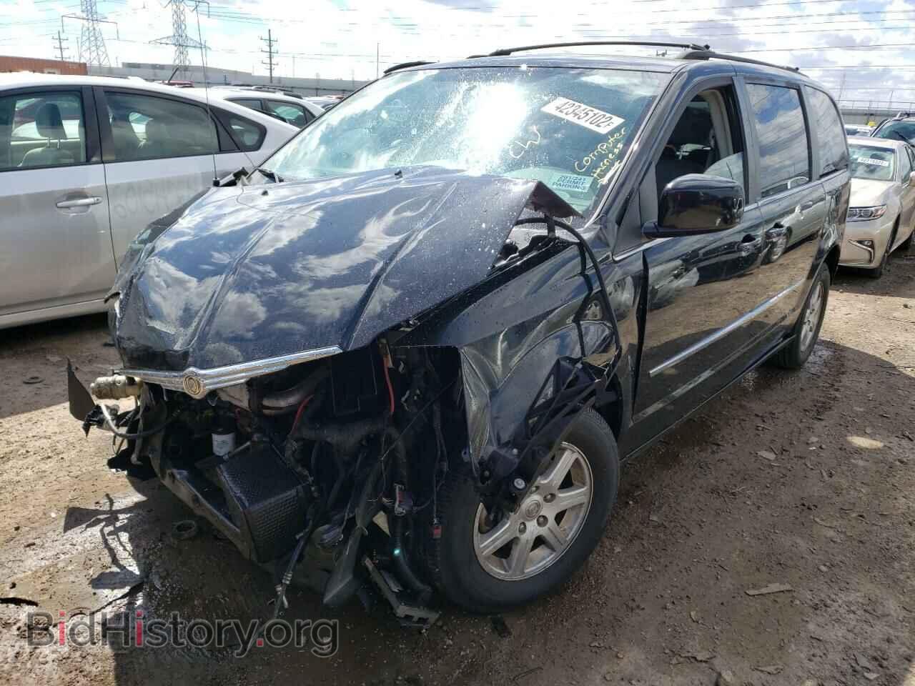 2010 CHRYSLER MINIVAN - VIN: 2A4RR5D17AR127746 - Photo 2