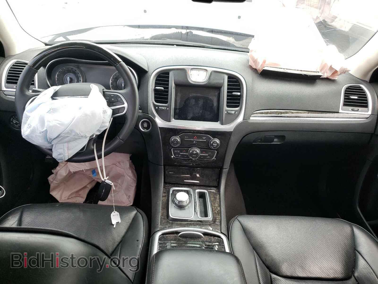 2018 CHRYSLER 300 - VIN: 2C3CCAKG5JH177228 - Фото 9