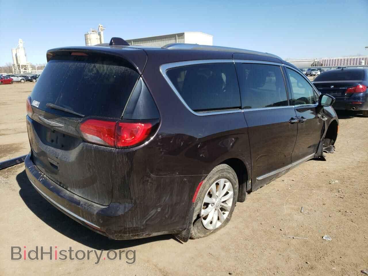 2018 CHRYSLER PACIFICA - VIN: 2C4RC1EG6JR353098 - Фото 3