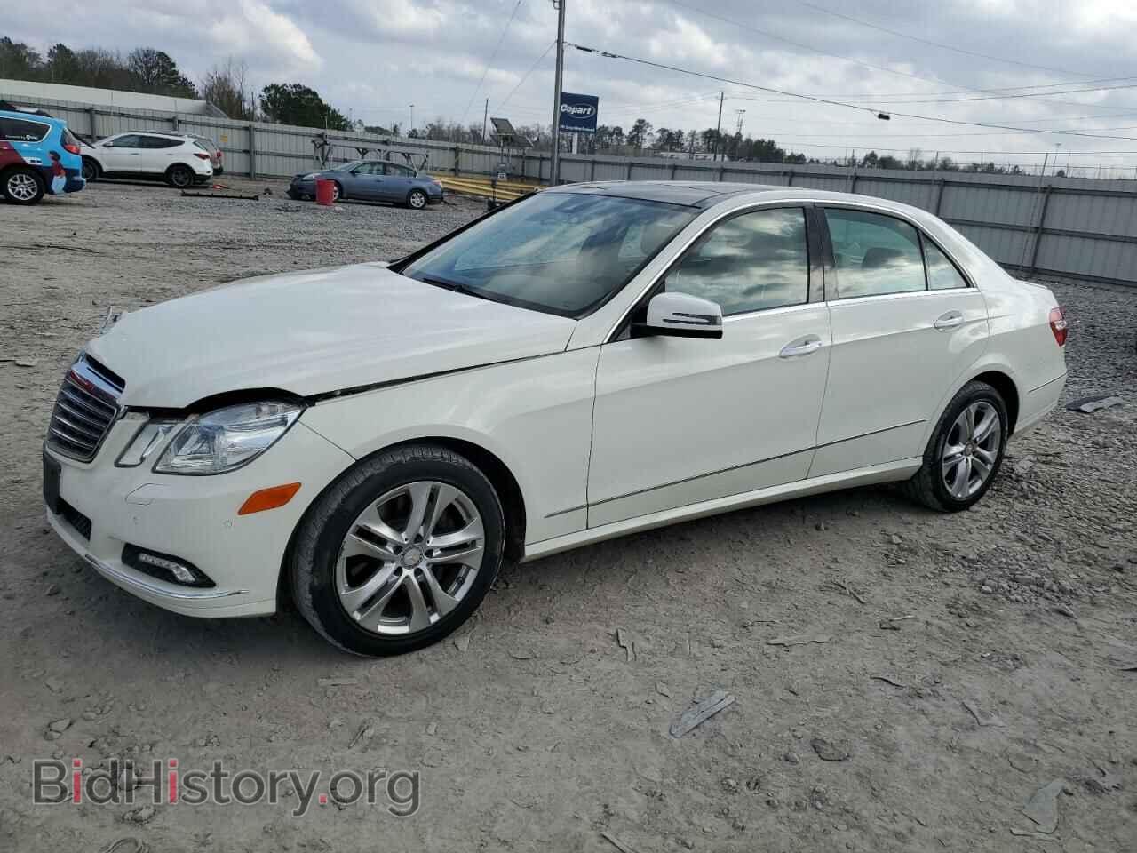 Photo WDDHF8HB9AA256371 - MERCEDES-BENZ E-CLASS 2010