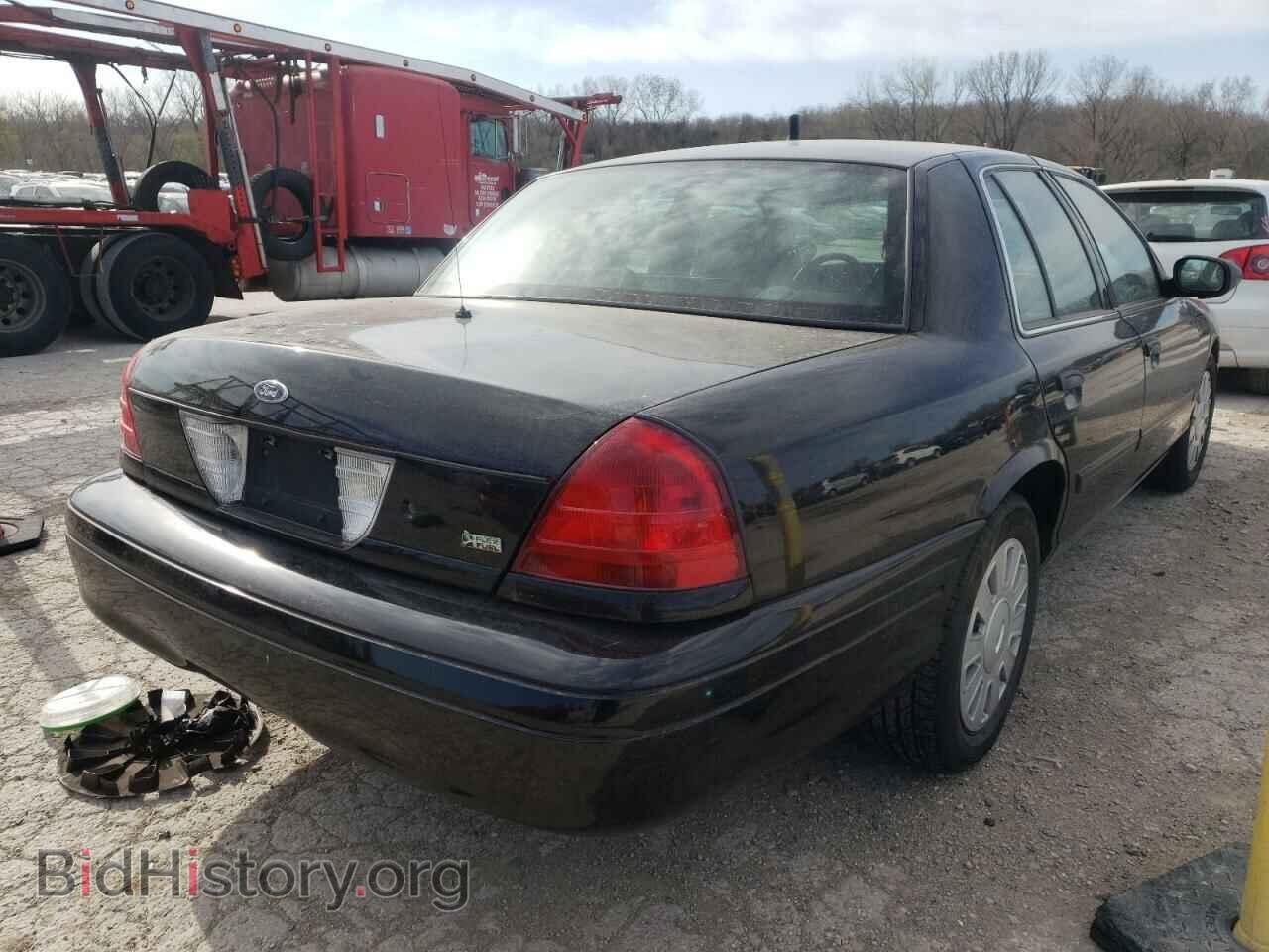 2011 FORD CROWN VIC - VIN: 2FABP7BV2BX132094 - Фото 4