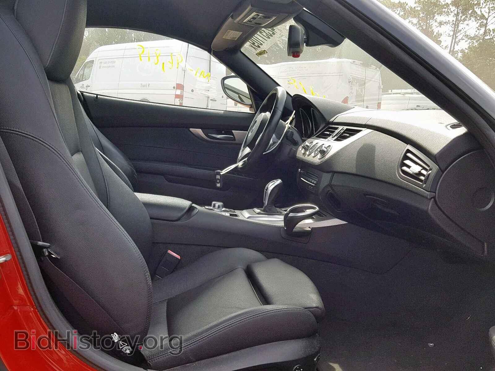 2011 BMW Z4 - VIN: WBALM7C57BE383150 - Фото 5