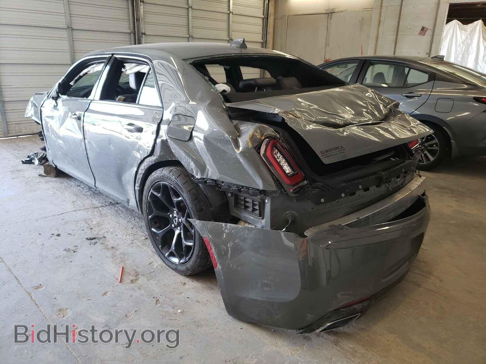 2019 CHRYSLER 300 - VIN: 2C3CCABG3KH628643 - Фото 3